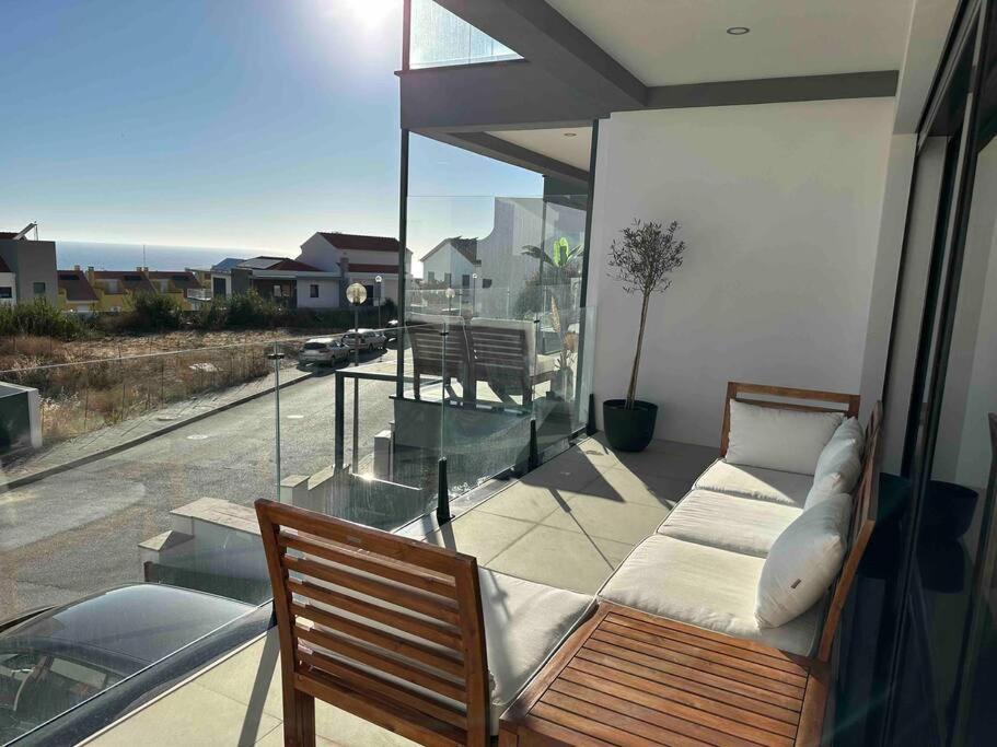 Beach, Ocean View & Bright House Ericeira Exterior foto